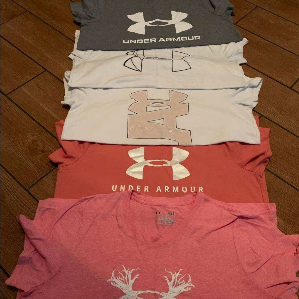 Women’s used Under Armour tees